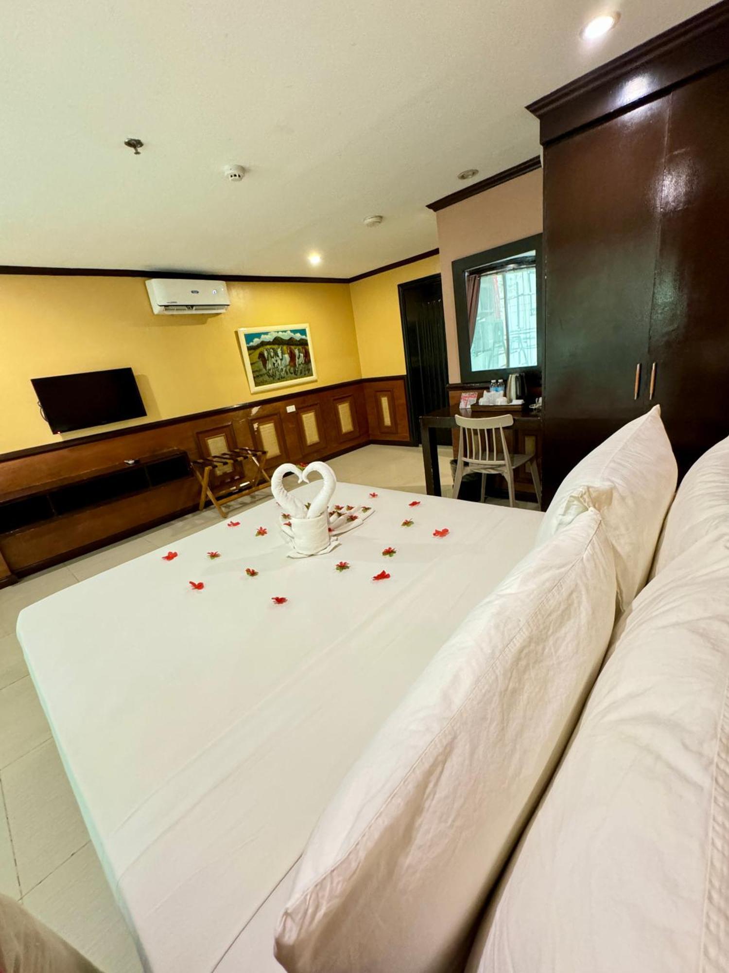 Red Coco Inn De Boracay Balabag  Ngoại thất bức ảnh