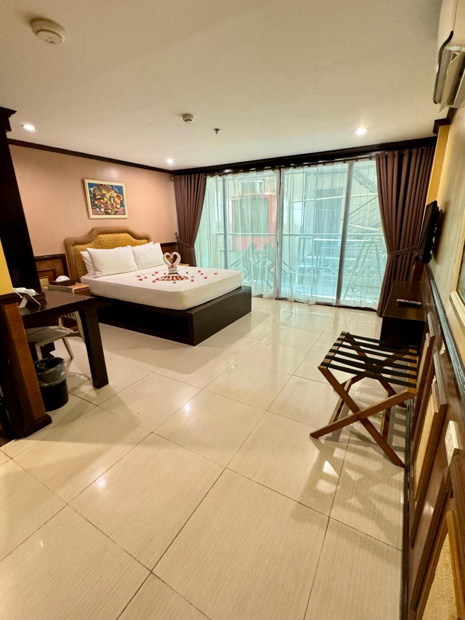 Red Coco Inn De Boracay Balabag  Ngoại thất bức ảnh